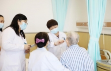 上海金城护理院打造医疗护理新模式，让长者享受高效的康复护理服务