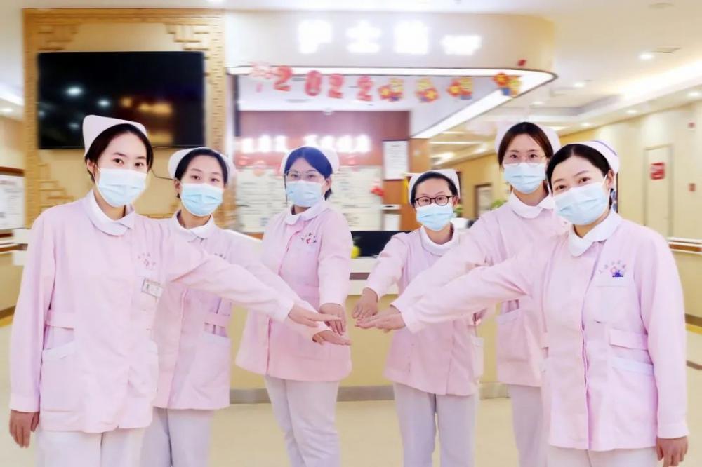 上海金城护理院1个团队、2名护理人员荣获上海市区级“杰出护理团队”和“杰出护理工作者”荣誉称号