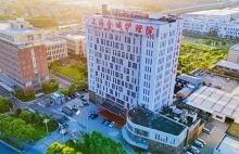 冬季老人卧床护理：专业守护暖寒冬，上海金城护理院筑牢健康防线