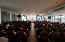 温情观影悟初心，用心照护暖长者｜上海金城护理院组织全体职工观看温情影片《海洋天堂》