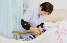 高龄老人护理需要注意什么？高龄老人如何护理？上海高龄老人护理院