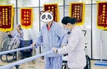 上有老下有小，如何解决老人居家照护难题？上海金城护理院一站式服务，破解老人居家照护难题
